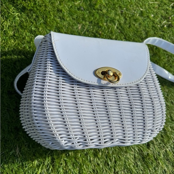 Vintage 1960s White Wicker Purse• Shoulder Strap • Mid-Century Handbag - Picture 2 of 16